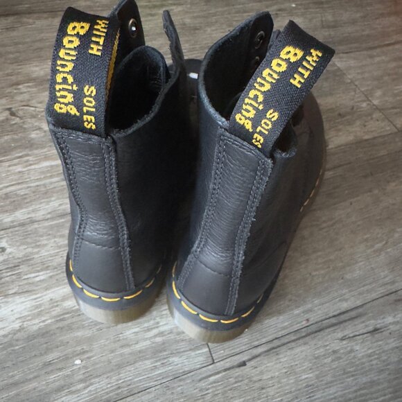 Dr. Martens 1460 Pascal Black Leather Boots Yellow Stitching & AirWair Sole Sz 6 - Picture 2 of 10